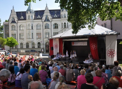 Folklor z Jizerek i Číny na jednom pódiu