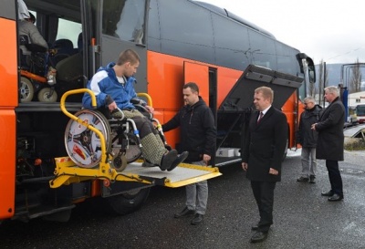 Hendikepované sveze i za hranice kraje bezbariérový autobus