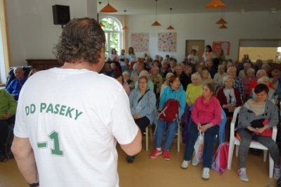 Senioři z několika domovů prožili v Pasekách příjemné odpoledne