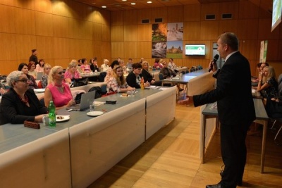 Na konferenci zaznělo, že dlouhodobě pečujícím je třeba více pomáhat