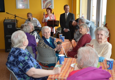 Jablonec přispěl seniorům ve Velkých Hamrech na přátelský domov