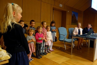 Konferenci o podpoře rodin zahájilo vystoupení nejmenších dětí